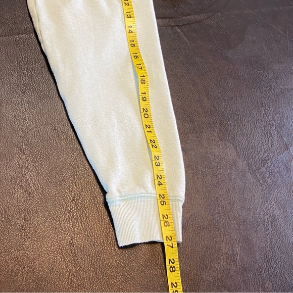 PINK Victoria’s Secret Long Sleeve Sweatshirt with Palm Trees and Dog Logo Sz M - Picture 8 of 9